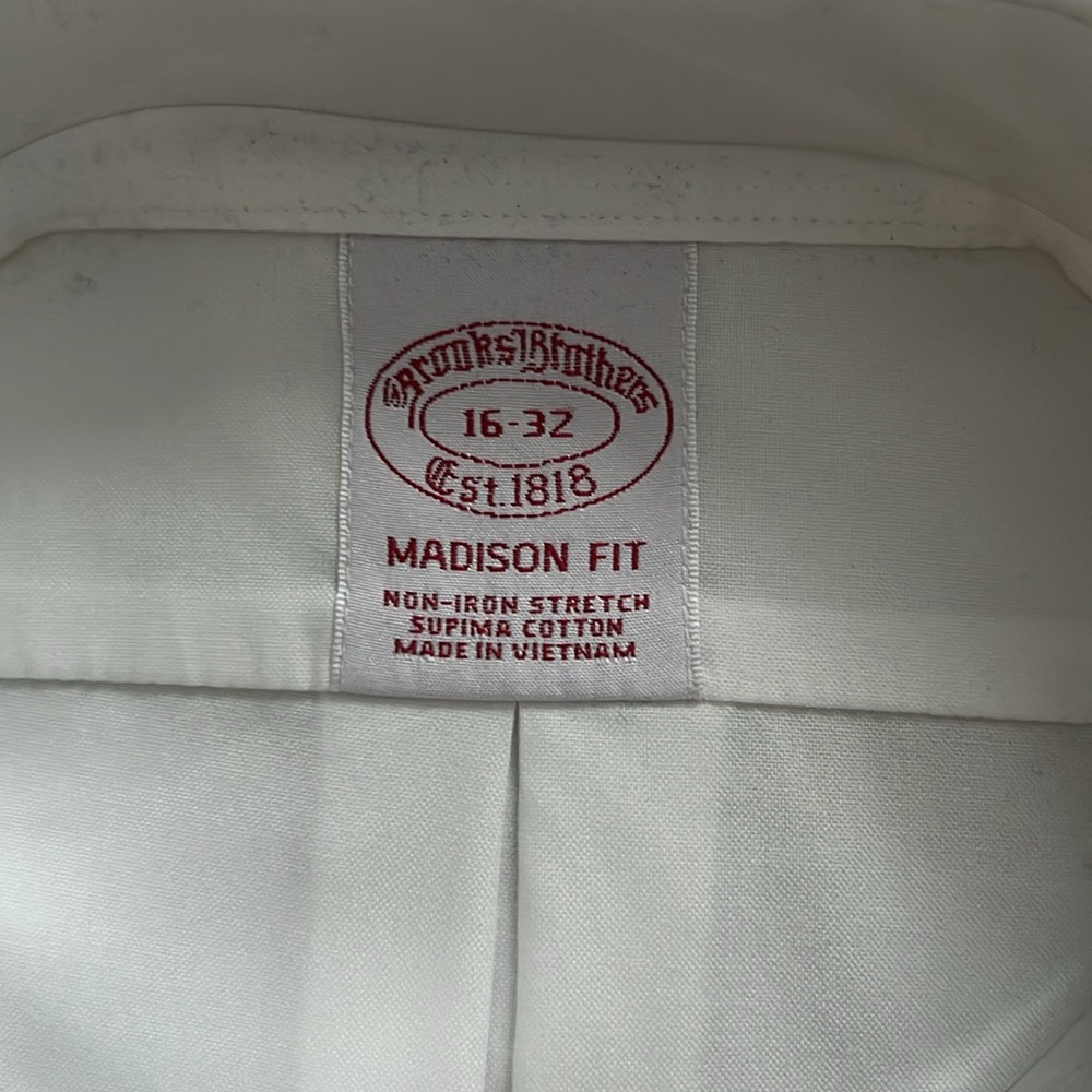 Men’s Brooks Brothers Button Down Shirt - Picture 2 of 4